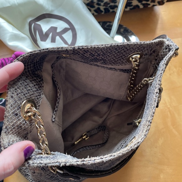 Michael Kors Fulton Shoulder Tote in Python Embossed Leather - Picture 12 of 16